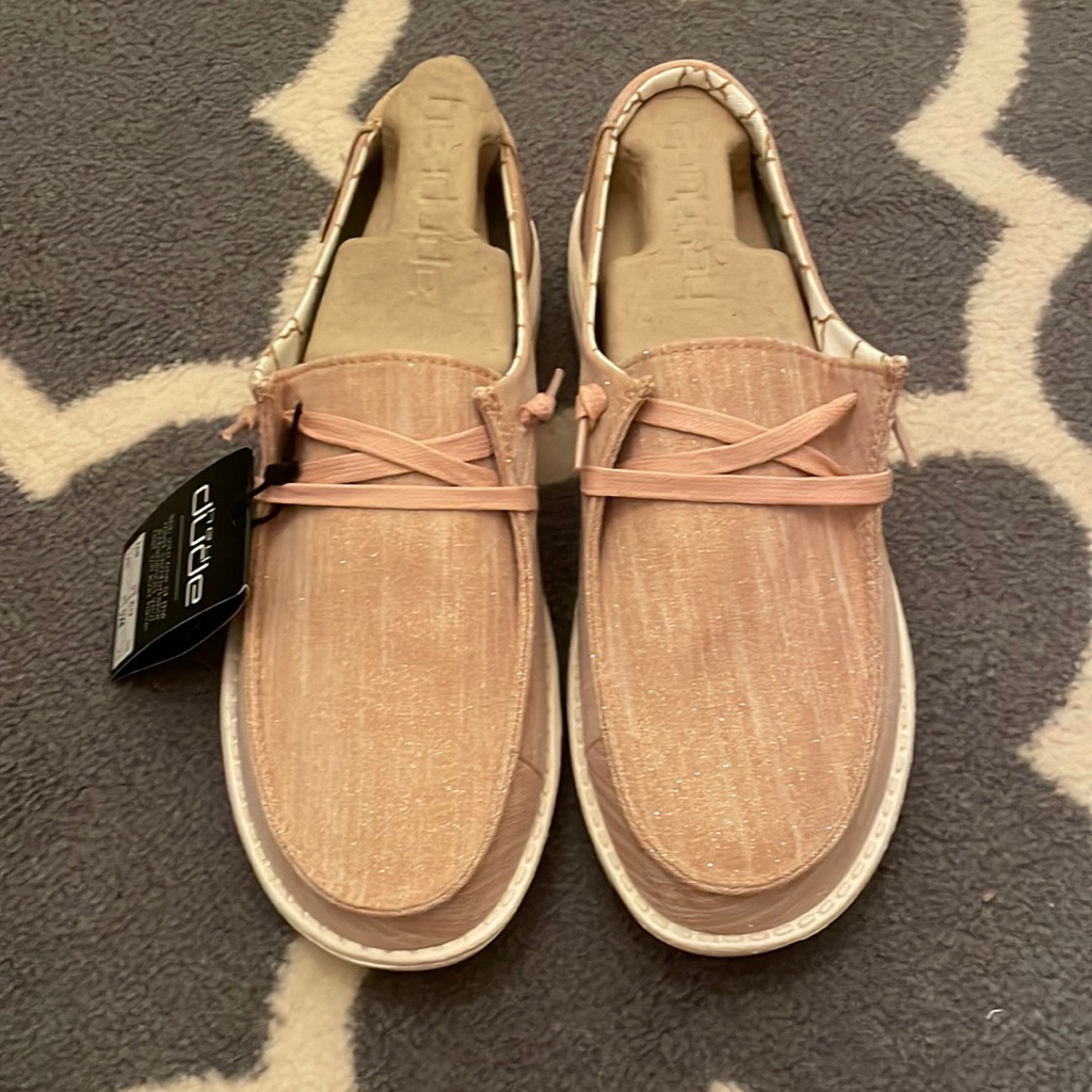 Hey Dude Wendy Sparkling Rose Gold Shoes - Brand New In Box With Tags! Size 8.